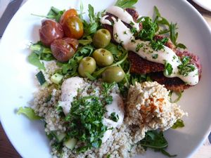 vegan salad with beet falafel at Lunchcafe Curcuma in Gouda