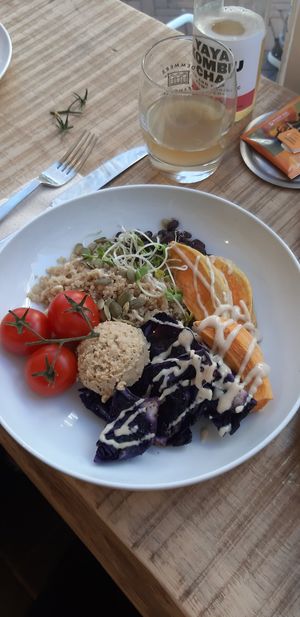 Bowl at Lunchcafe Curcuma in Gouda