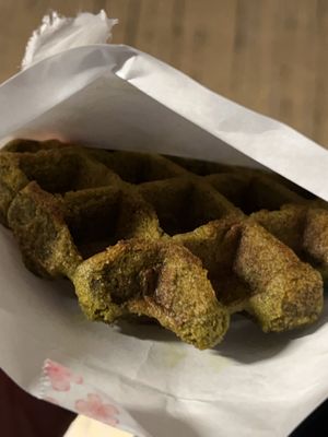 Matcha waffle   at Kanauta in Kobe
