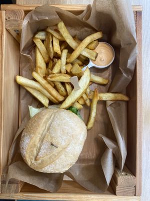   at Veni Vidi Vegan in Charleroi