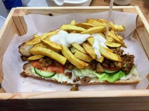 Mitraillette pita at Veni Vidi Vegan in Charleroi