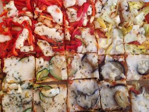 Pizza végane  at Veni Vidi Vegan in Charleroi