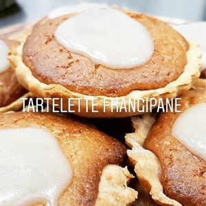 Tartelettes frangipane  at Veni Vidi Vegan in Charleroi