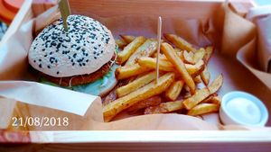 Yum ! at Veni Vidi Vegan in Charleroi