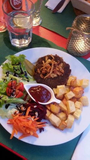 beanburger at Escandinavia Green Spirit in Fuseta