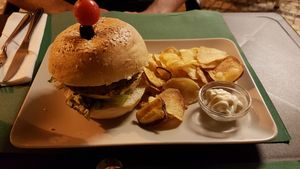 Black bean burger on bread... Careful, mayo is on the burger at Escandinavia Green Spirit in Fuseta