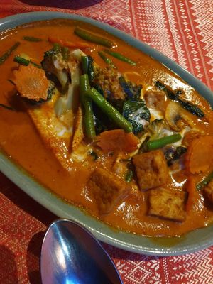 Panang tofu veg curry at Doi Intanon in Ambleside