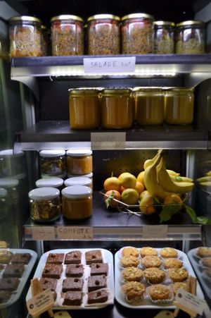 vegan and gluten free soups, salads, brownies, carrot muffins and more at Juice Box - Fontaine Au Roi in Paris
