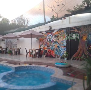 indispensable para esta calor piscina todo el dia tiene un costo adicional solo de 10 soles  at Elixir Restaurante Pucallpa in Pucallpa