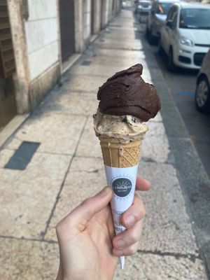 Chocolate and crumble ice at Gelateria La Romana in Verona