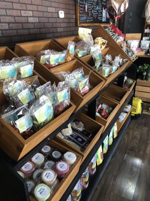 Produce & snack items at Mi Tierra Verde Organica in Culiacan