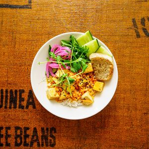 Tofu curry 😋 at Espresso Edge in Helsinki