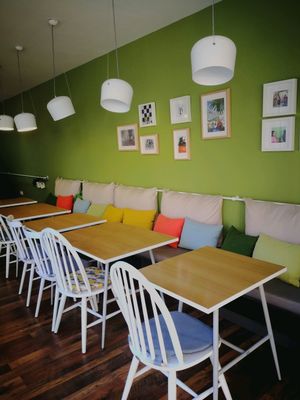 the venue at To Bazaki Juice Bar in Chalandri