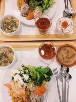 Thé, soupe, plat complet et dessert vegan et sans sucre pour 11€ at Cozinha Consciente in Coimbra