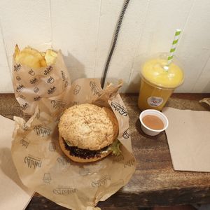 Super bon !!! at Aloha Vegan Delights in Valencia