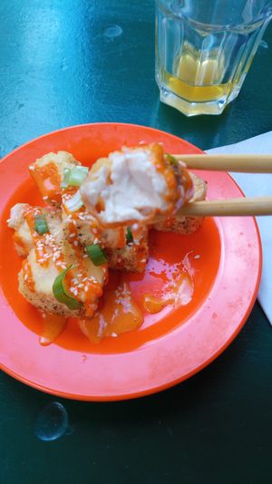 Frittierter Tofu (innen weich, außen knusprig) mit scharfer Aoli at GAO Dumpling Bar in Copenhagen