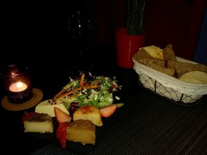 plateau de fromages végétaux at Arvore do Mundo in Porto