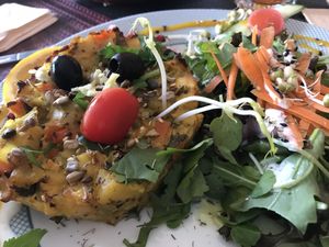 Tofu con pataca asada e salada at Arvore do Mundo in Porto