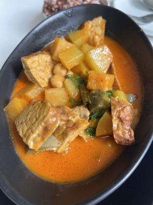 Curry con tempeh   at Ama Vegan Kitchen in Chiang Mai