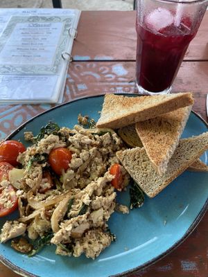 Scrambled Tofu & Beet It Juice 🥤   at The Banyan Tree in 