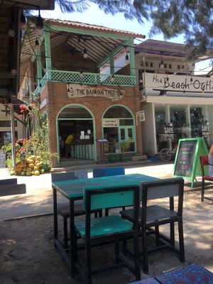 Super cute exterios at The Banyan Tree in 