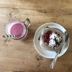 Smoothie and chocolate smoothie bowl at The Banyan Tree in 