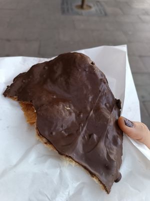 Palmera de chocolate at Confitería Maiquez in Murcia