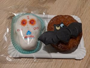 halloween cookies at Confitería Maiquez in Murcia