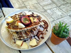 vegan pancakes at KAFETHEA in Maastricht