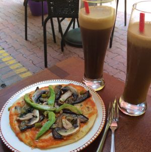 doughy tasteless pizza  at Aborigen in Santa Marta
