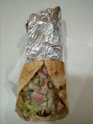 600 Forint mniam mniam at Falafel Sziget in Budapest