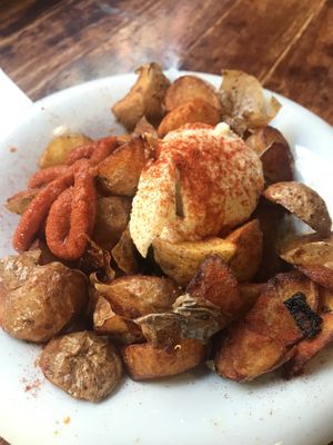 Patatas bravas at La Tavernaire in Valencia