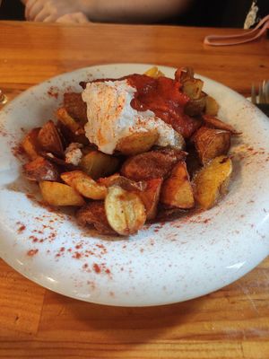 "Bravas" at La Tavernaire in Valencia