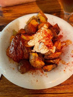 Patatas bravas at La Tavernaire in Valencia