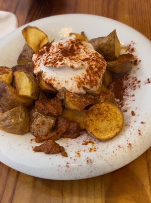 Patatas Bravas - 10/10  at La Tavernaire in Valencia