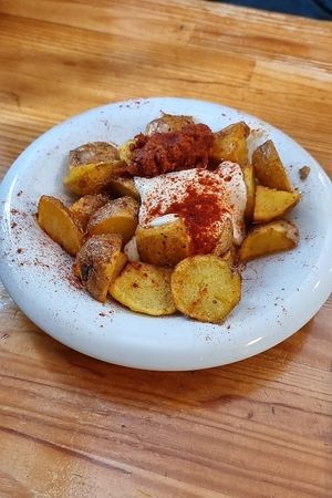 Patatas bravas at La Tavernaire in Valencia