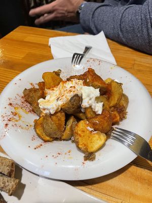 Braves casolanes   at La Tavernaire in Valencia