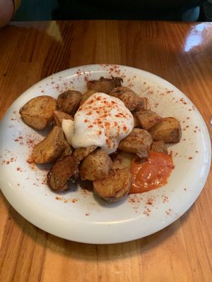 Patatas bravas at La Tavernaire in Valencia