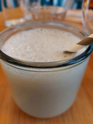 Lassi rose at Les P'tits Poissons Verts in Nimes