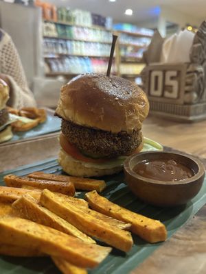 Jackfruit burger  at Pisang Pisang in Lembongan