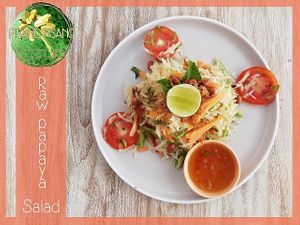 raw salad at Pisang Pisang in Lembongan