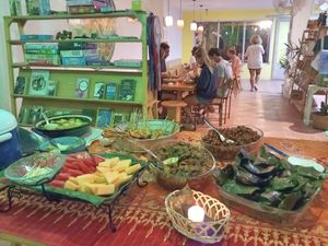 dinner buffet  at Pisang Pisang in Lembongan