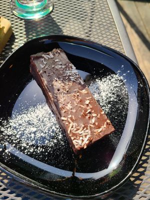 Chocolate tart at Vegetus 베제투스 in Seoul