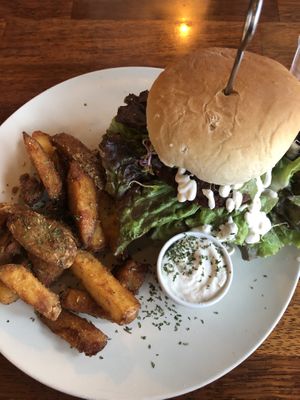 Vegetus burger   at Vegetus 베제투스 in Seoul
