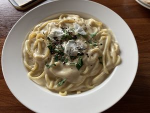 Garlic Alfredo  at Vegetus 베제투스 in Seoul