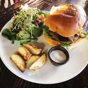 Vegetus burger at Vegetus 베제투스 in Seoul