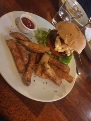 Burger and fries 7/10 - it amazing fries are cooked well, burger is nothing special but it is good at Vegetus 베제투스 in Seoul