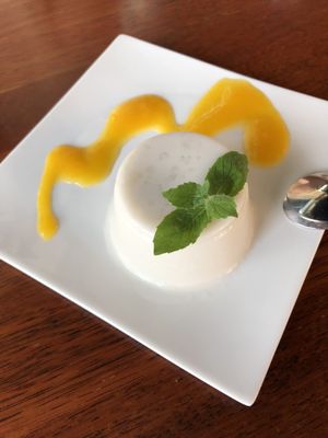 Panna cotta  at Vegetus 베제투스 in Seoul