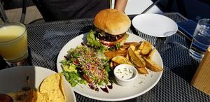 Vegetus burger at Vegetus 베제투스 in Seoul