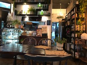 Front counter, path to the bathroom at Vegetus 베제투스 in Seoul